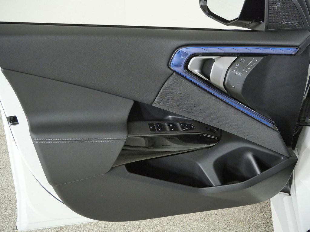 Thumbnail: 2026 BMW X3 - 33