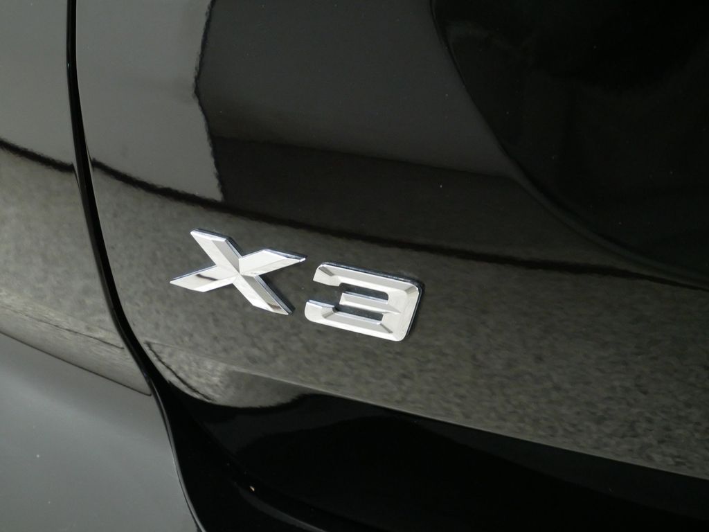 Thumbnail: 2022 BMW X3 - 15