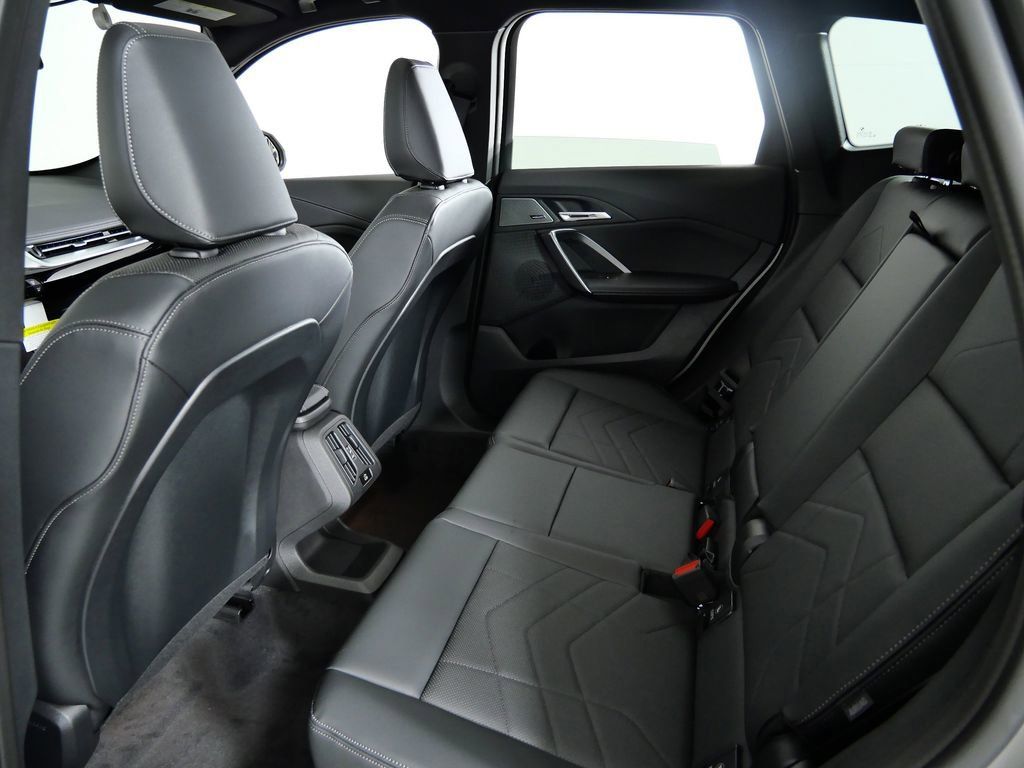 Thumbnail: 2026 BMW X1 - 32