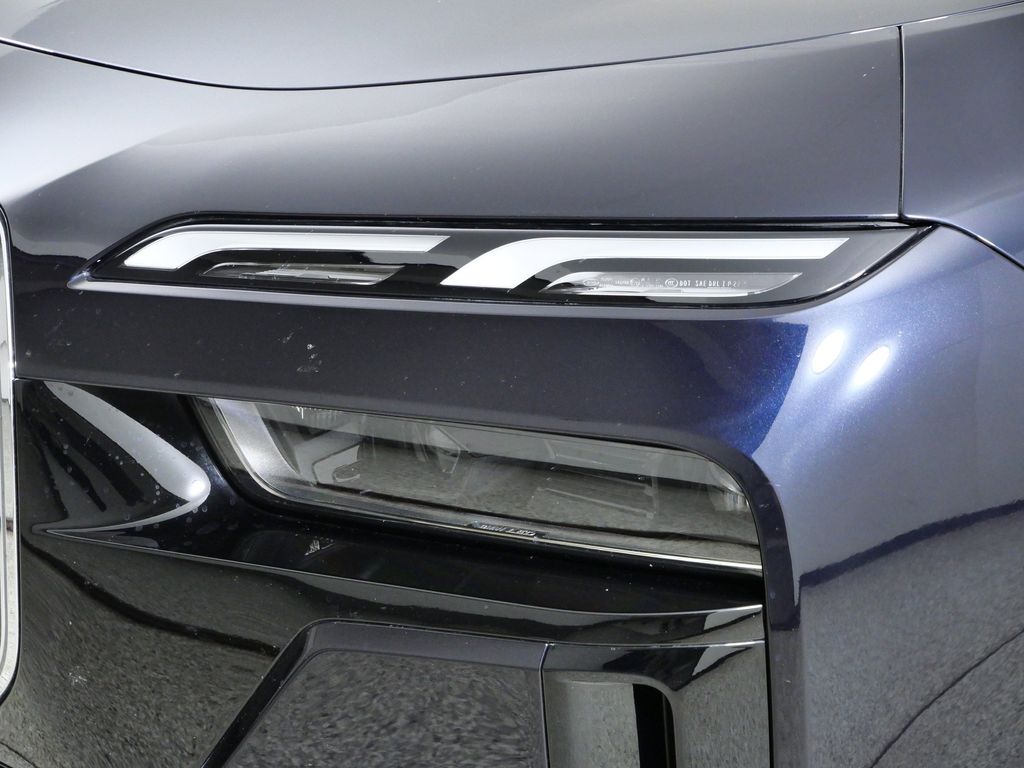 Thumbnail: 2025 BMW 7 Series - 4