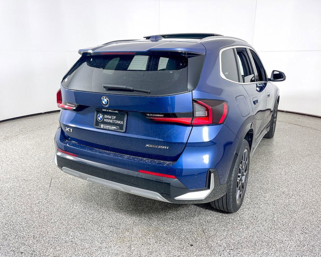 Thumbnail: 2025 BMW X1 - 4