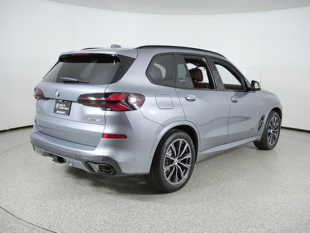 Thumbnail: 2026 BMW X5 - 9