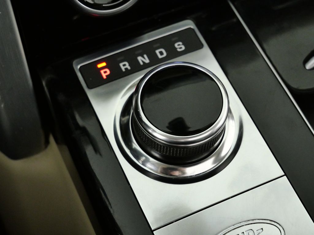 Thumbnail: 2018 Land Rover Range Rover - 49