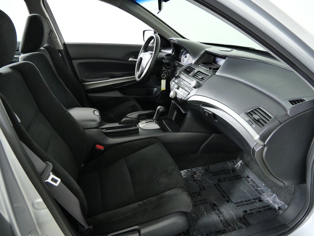 Thumbnail: 2010 Honda Accord - 20