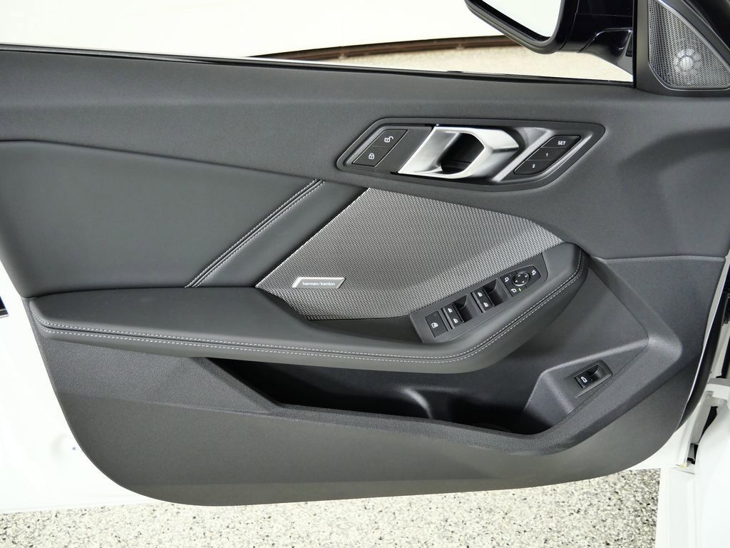 Thumbnail: 2026 BMW 2 Series - 33