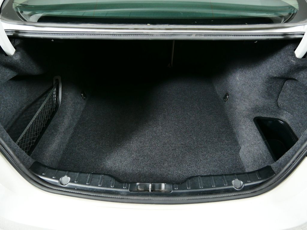Thumbnail: 2013 BMW 5 Series - 26