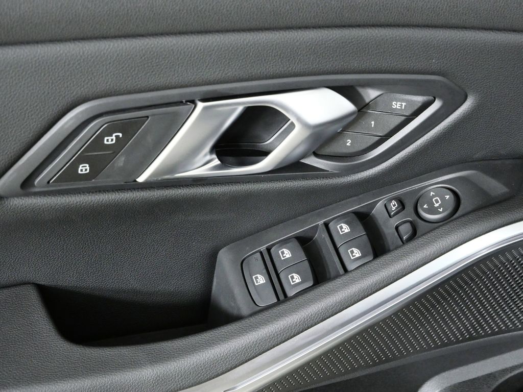 Thumbnail: 2026 BMW 3 Series - 35