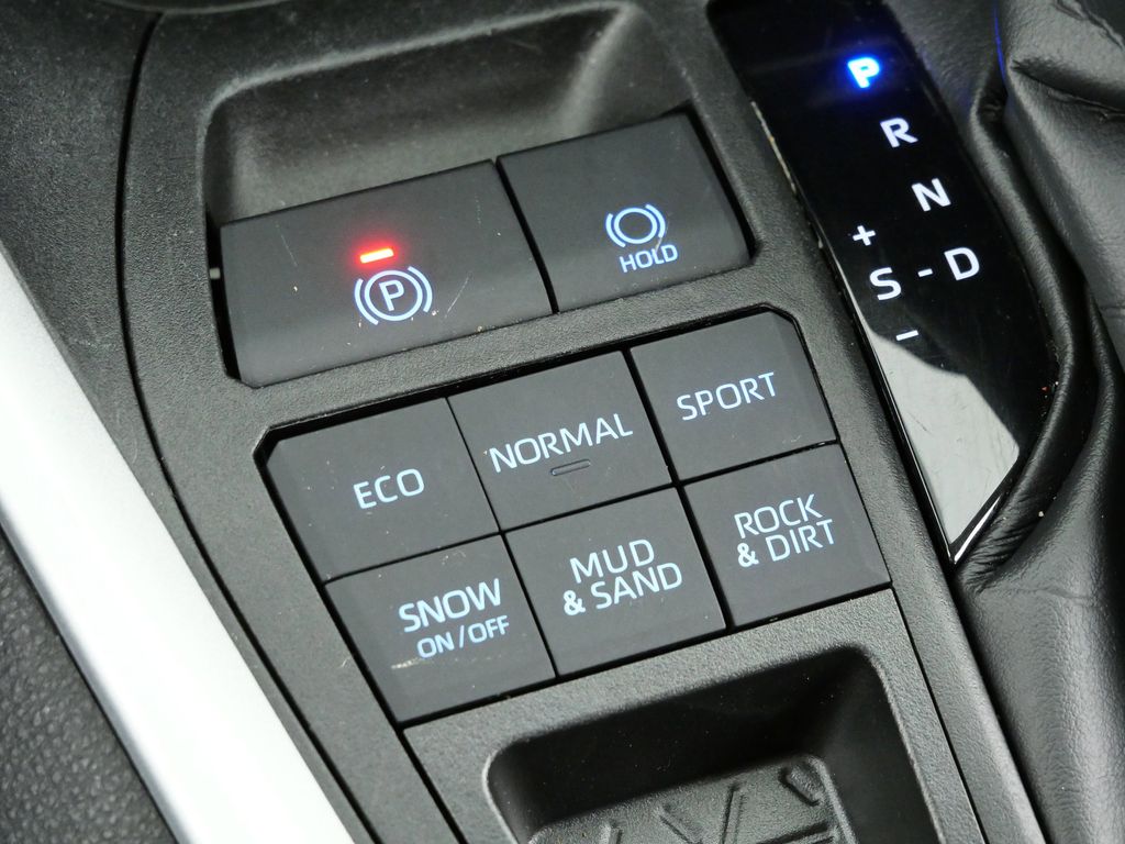 Thumbnail: 2021 Toyota RAV4 - 46