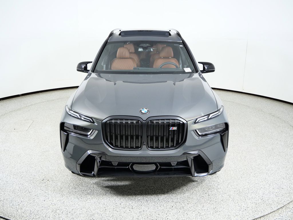 Thumbnail: 2026 BMW X7 - 16