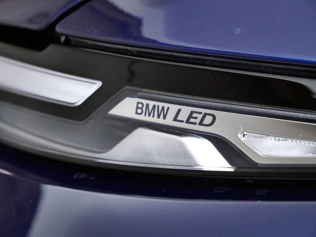 Thumbnail: 2026 BMW X7 - 4