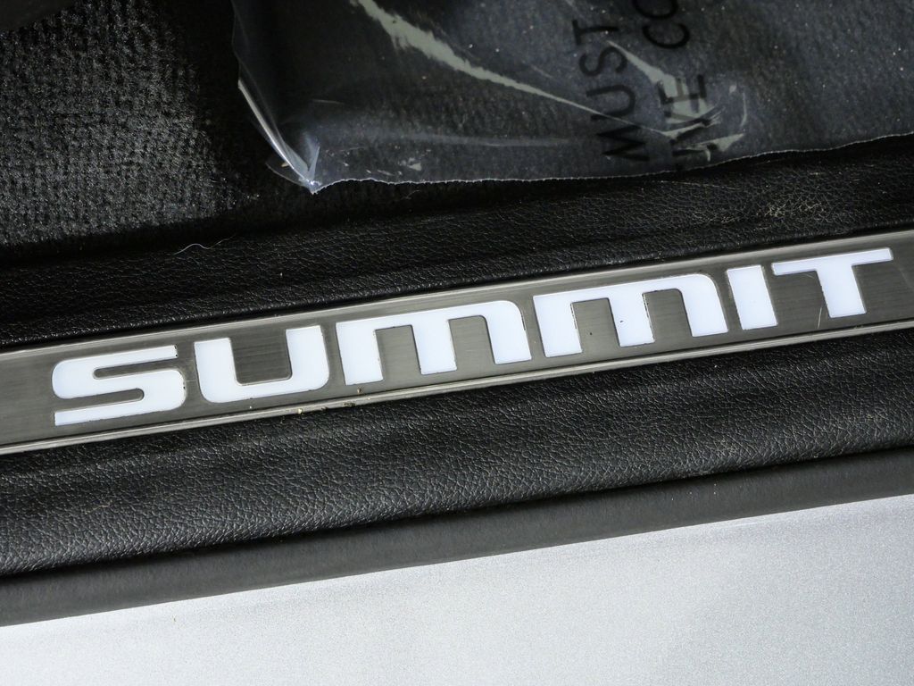 Thumbnail: 2023 Jeep Grand Cherokee L - 24