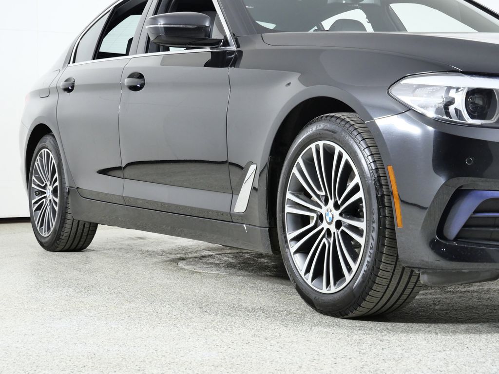 Thumbnail: 2019 BMW 5 Series - 7