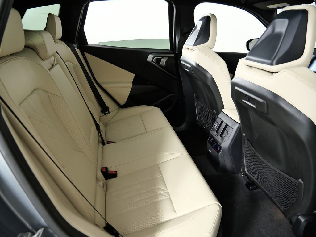 Thumbnail: 2026 BMW X3 - 27