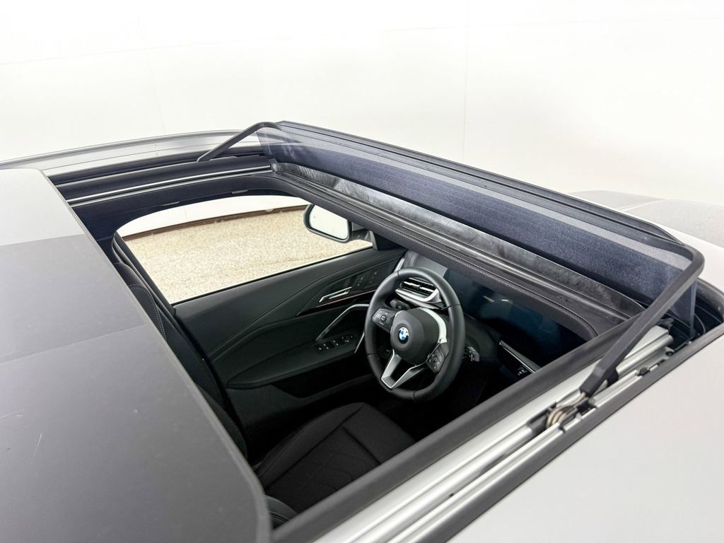 Thumbnail: 2025 BMW X1 - 21