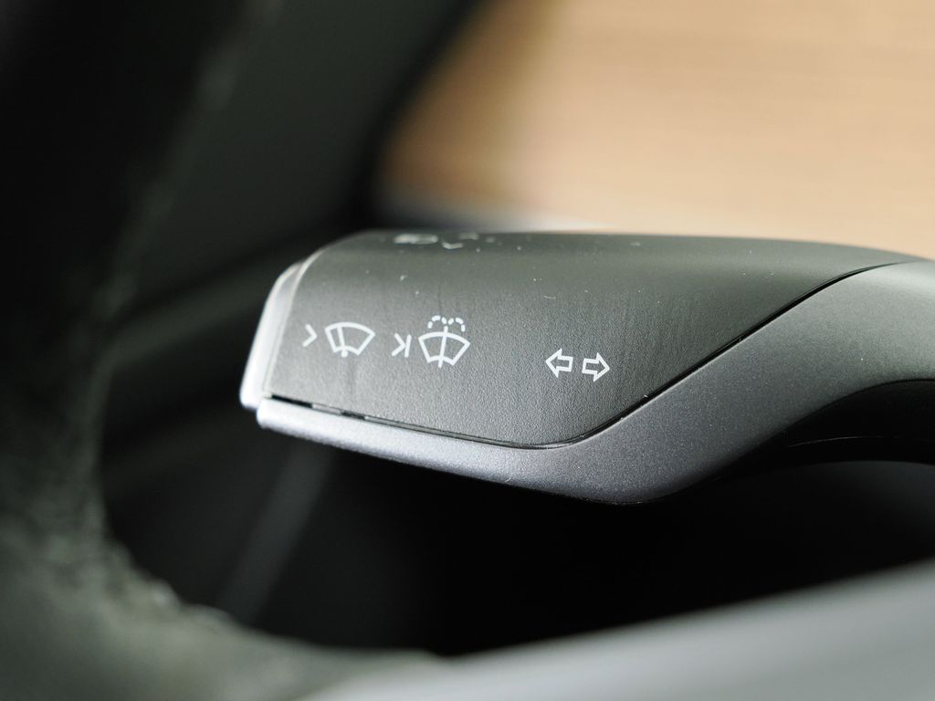 Thumbnail: 2020 Tesla Model 3 - 34