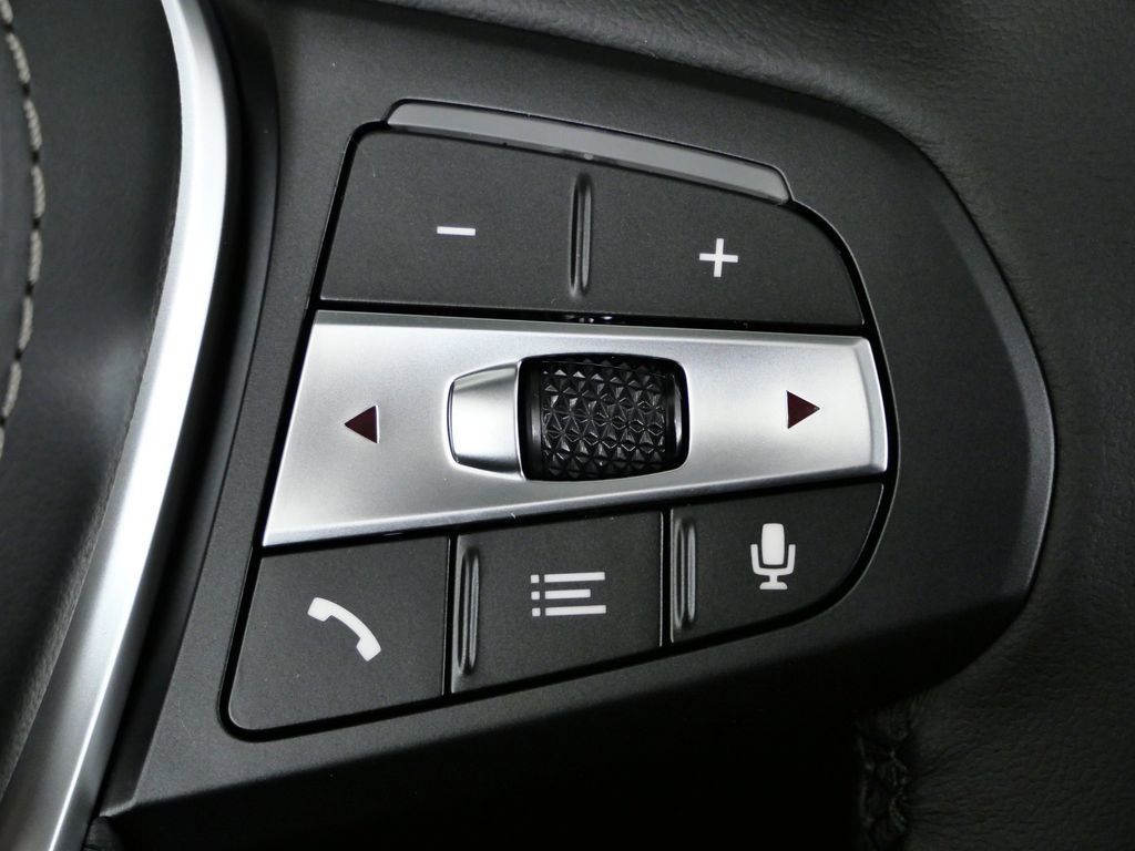 Thumbnail: 2026 BMW X5 - 44