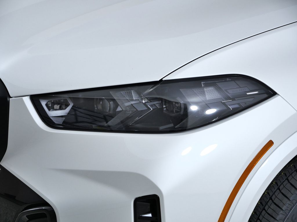 Thumbnail: 2026 BMW X5 - 3