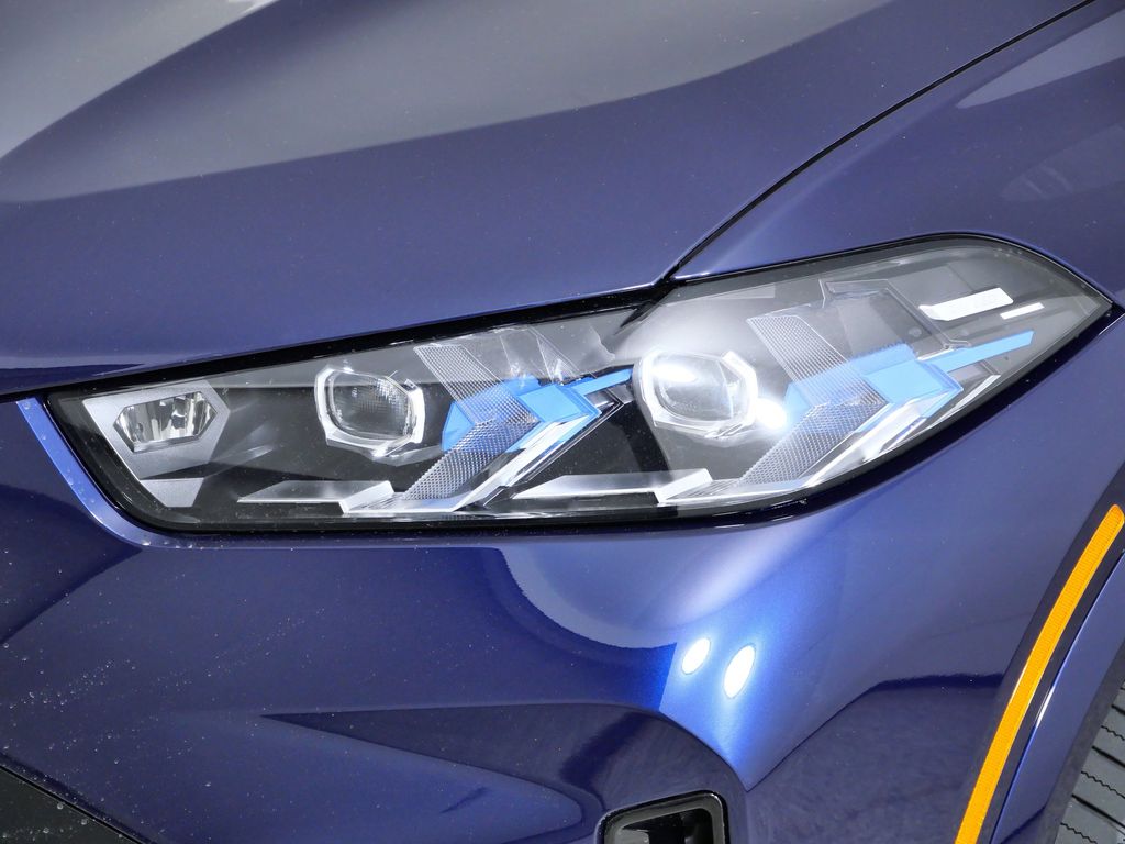 Thumbnail: 2026 BMW X5 - 4