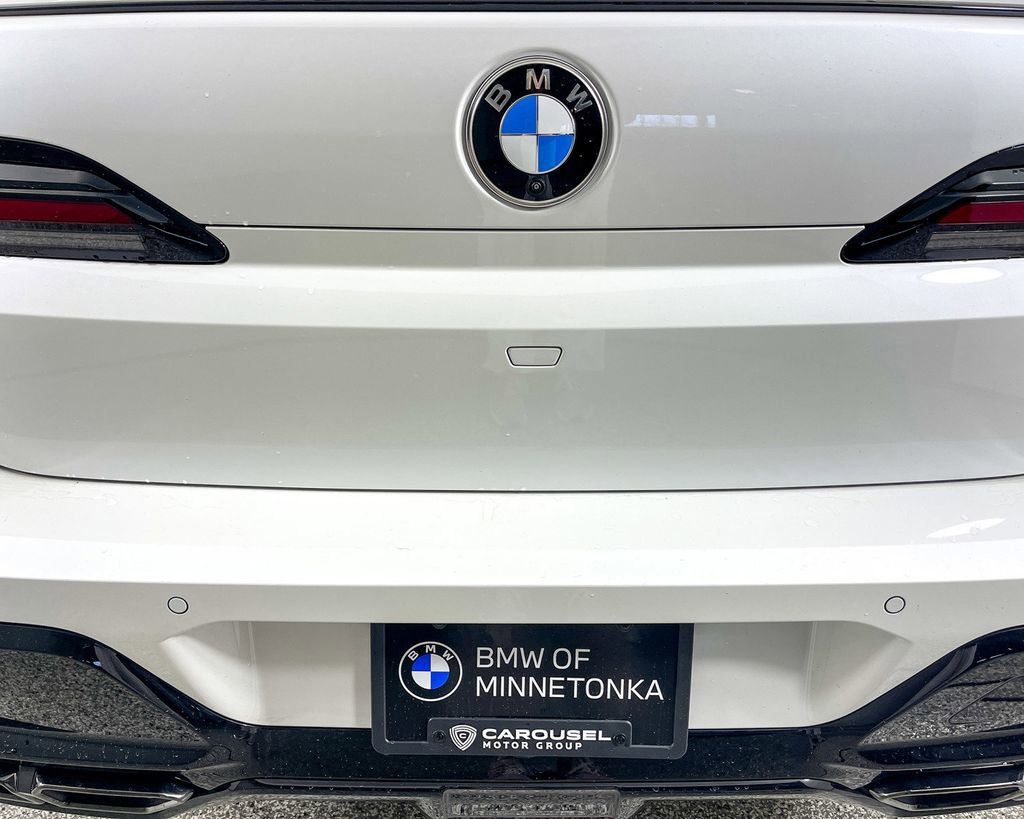 Thumbnail: 2025 BMW 7 Series - 16