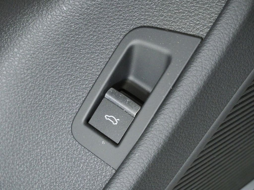 Thumbnail: 2025 Audi SQ7 - 36