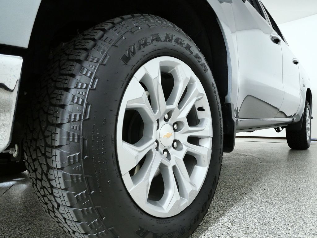 Thumbnail: 2025 Chevrolet Silverado 1500 - 8