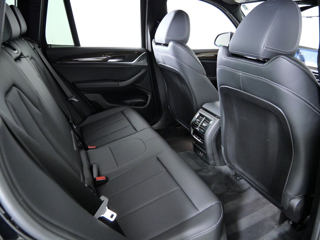 Thumbnail: 2022 BMW X3 - 25