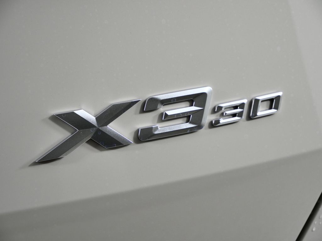 Thumbnail: 2026 BMW X3 - 12