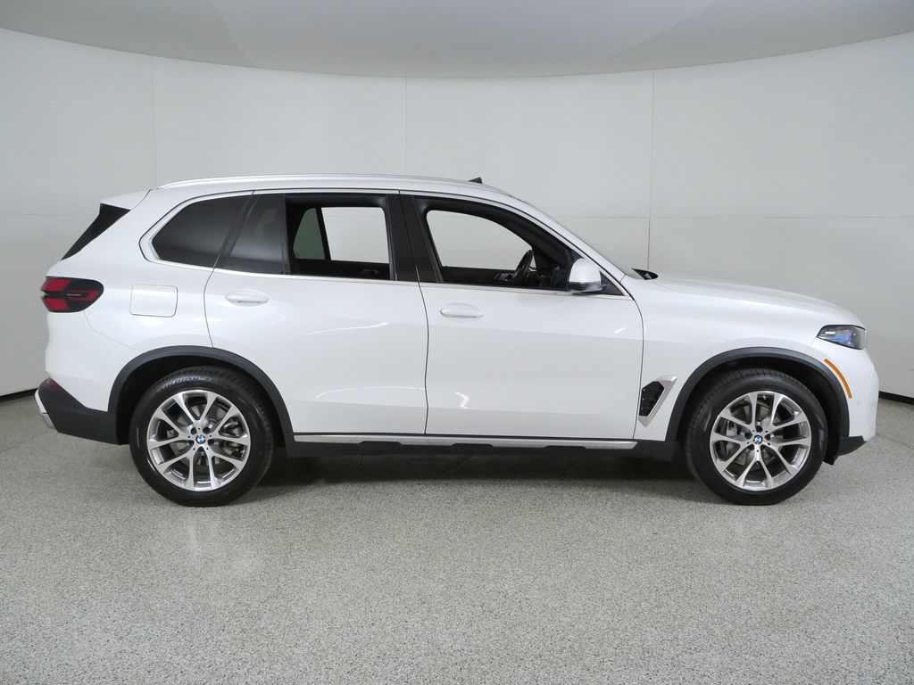 Thumbnail: 2026 BMW X5 - 8