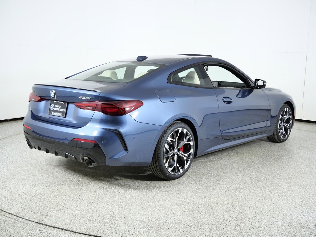 Thumbnail: 2026 BMW 4 Series - 9