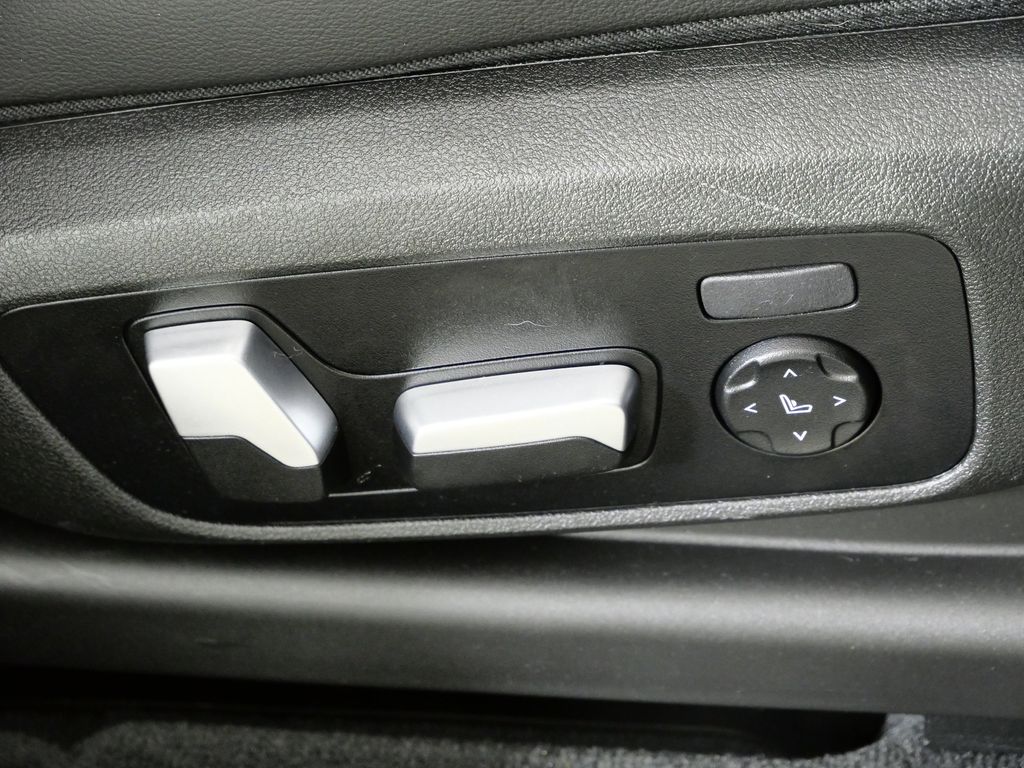 Thumbnail: 2024 BMW X3 - 27