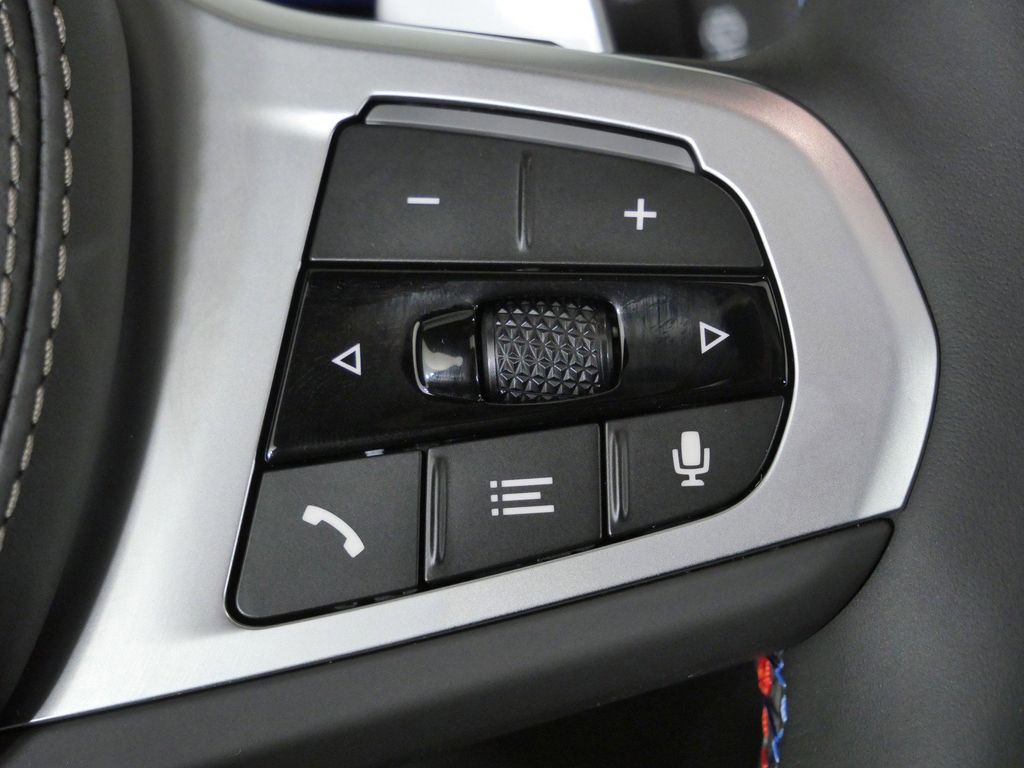 Thumbnail: 2026 BMW X5 - 42