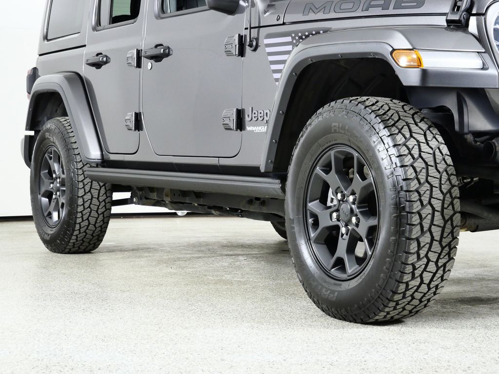 Thumbnail: 2019 Jeep Wrangler - 7