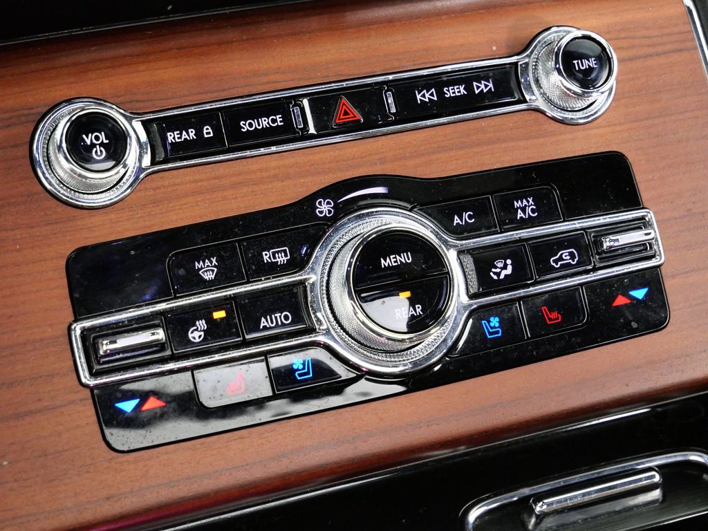 Thumbnail: 2023 Lincoln Aviator - 45