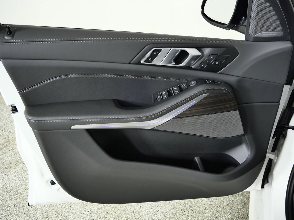 Thumbnail: 2026 BMW X5 - 34