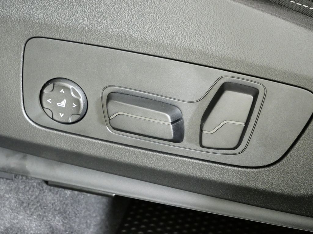 Thumbnail: 2026 BMW X1 - 40