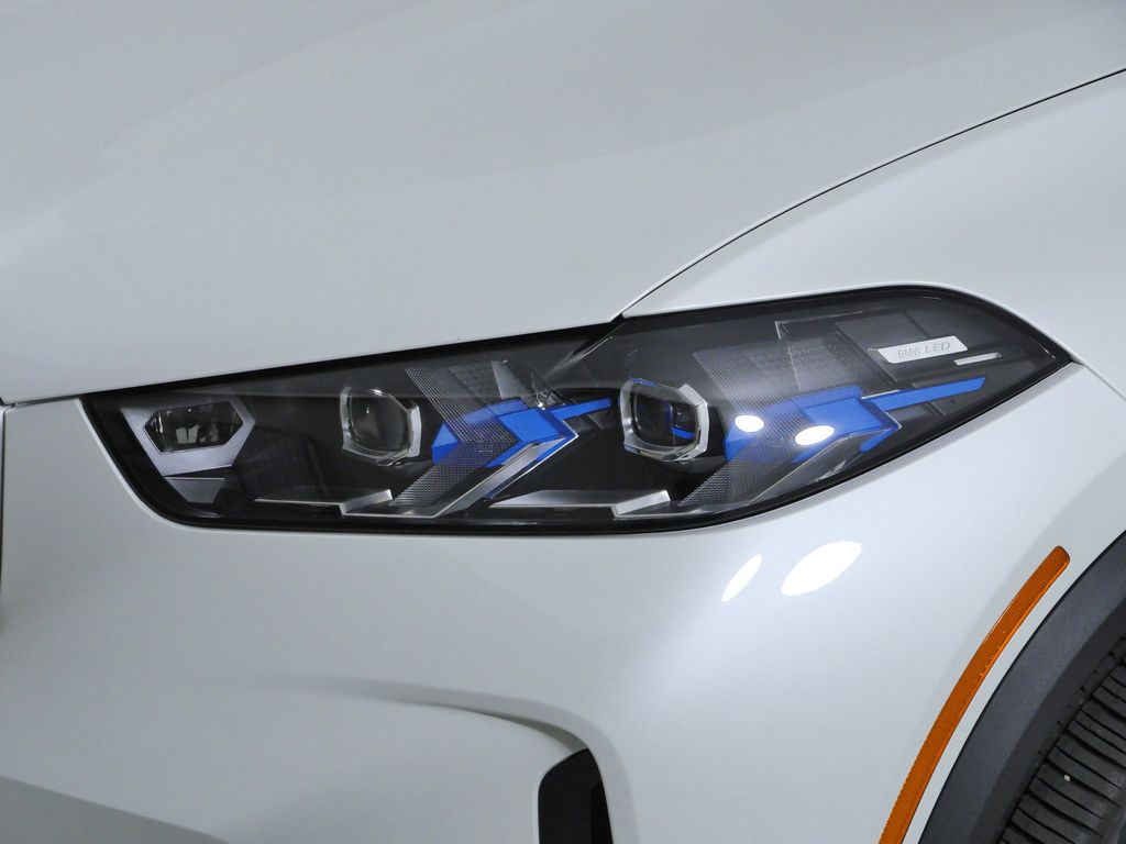 Thumbnail: 2026 BMW X5 - 3