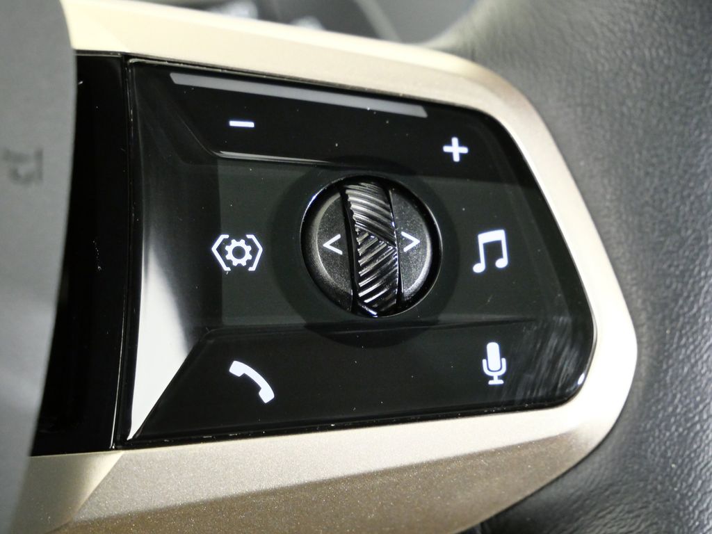 Thumbnail: 2025 BMW iX - 45