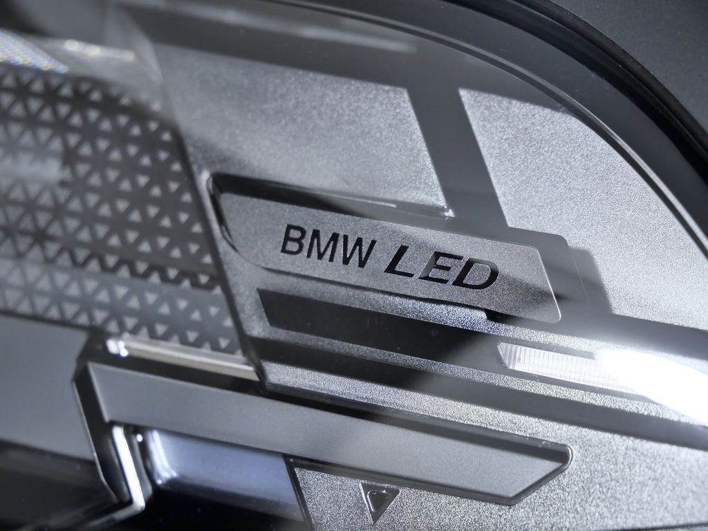 Thumbnail: 2026 BMW X5 - 4