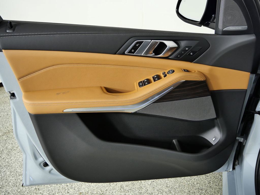 Thumbnail: 2026 BMW X5 - 36