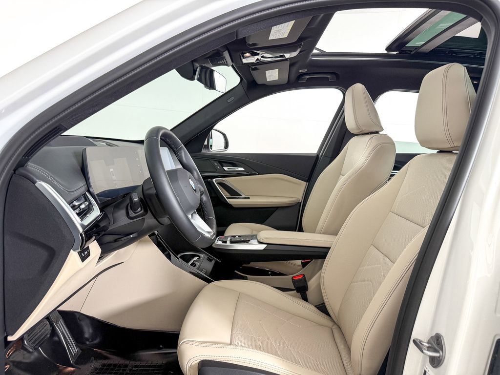 Thumbnail: 2025 BMW X1 - 33