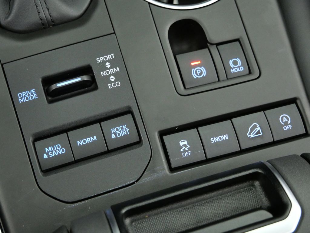 Thumbnail: 2020 Toyota Highlander - 47