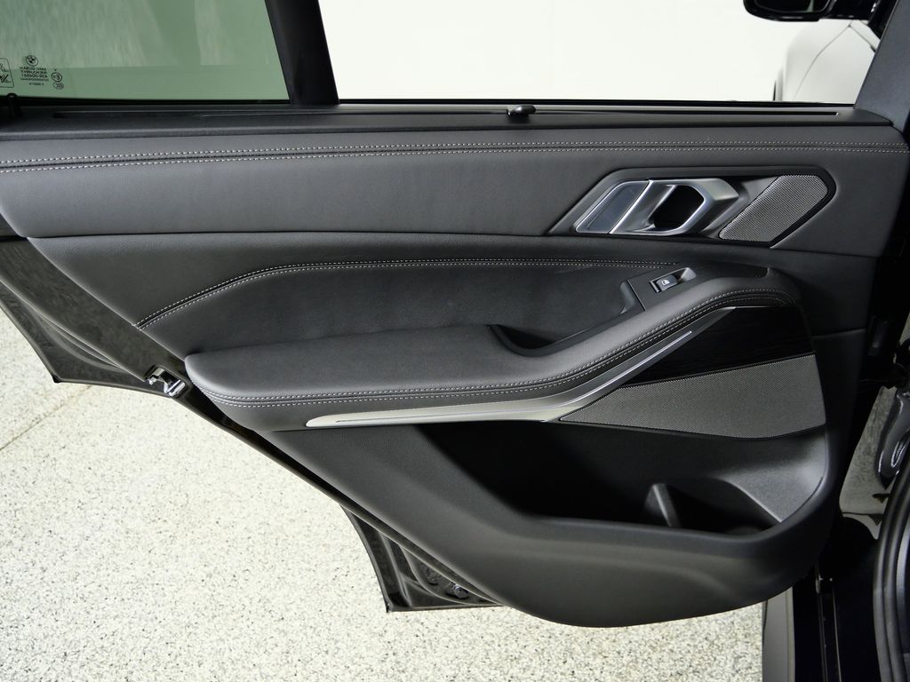 Thumbnail: 2026 BMW X5 - 31