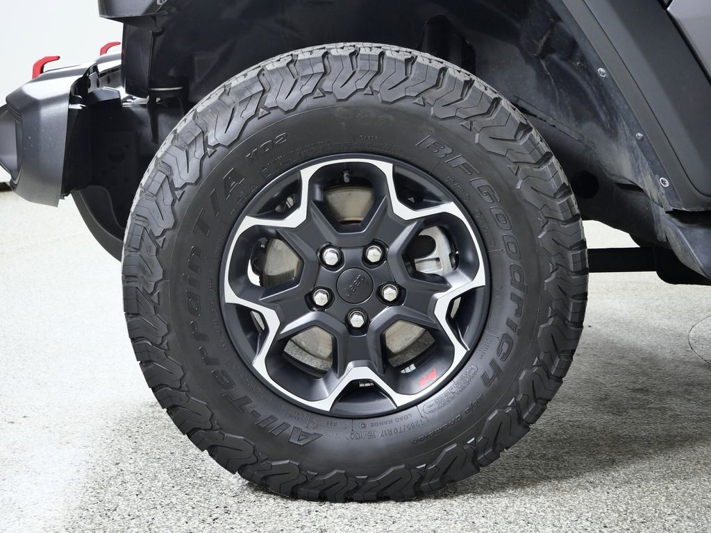 Thumbnail: 2023 Jeep Wrangler - 18