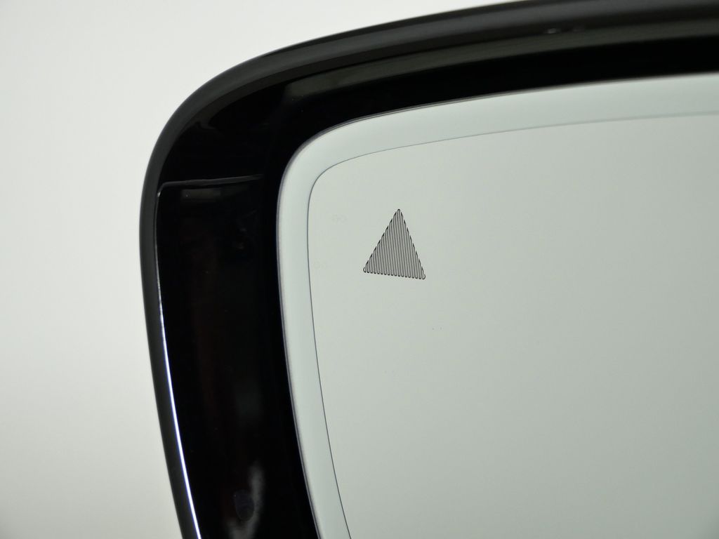 Thumbnail: 2023 BMW 5 Series - 42