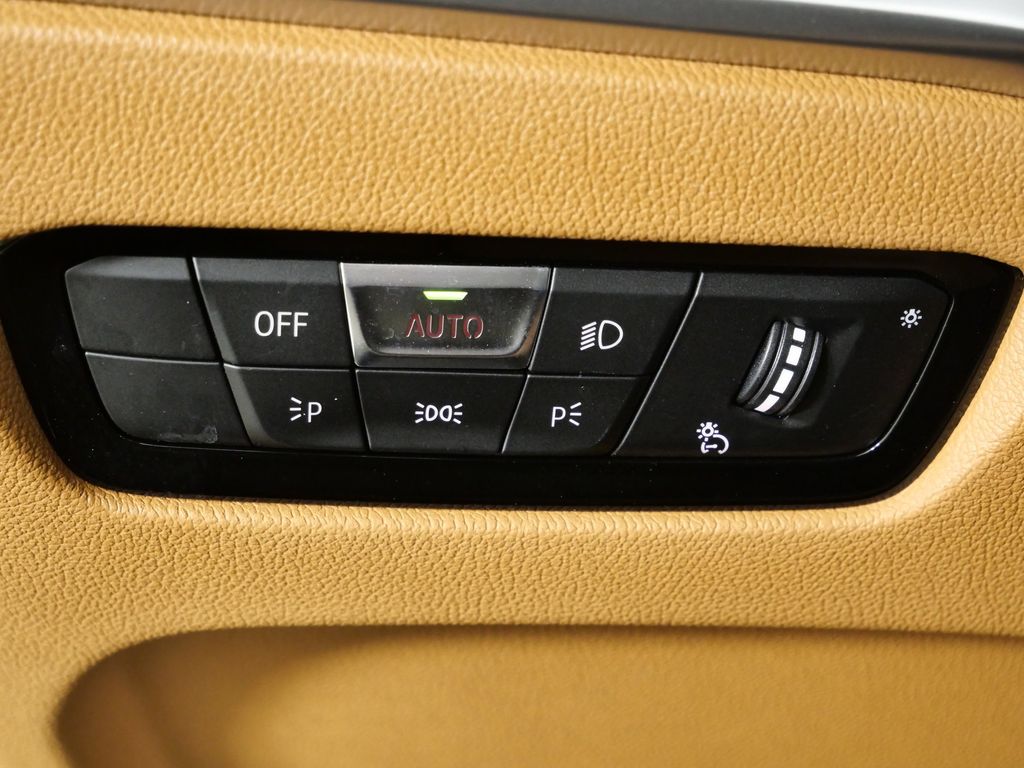 Thumbnail: 2025 BMW 4 Series - 40