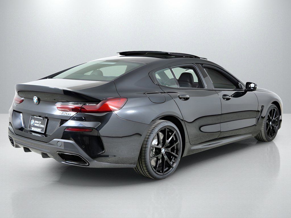 Thumbnail: 2026 BMW 8 Series - 10