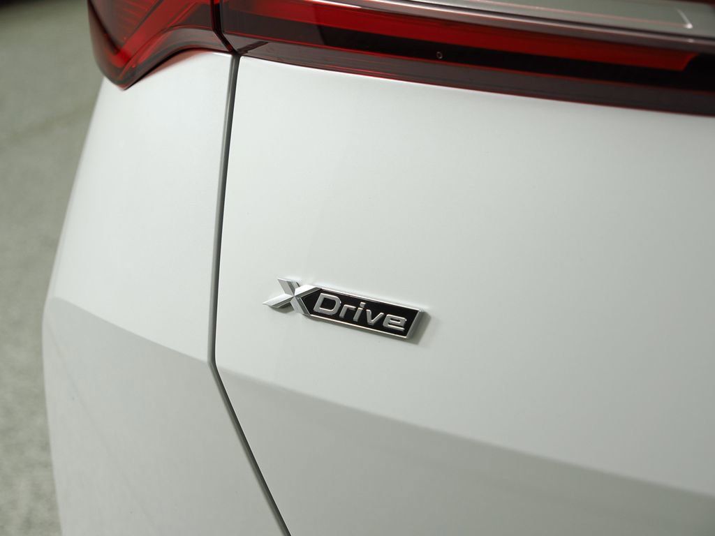 Thumbnail: 2025 BMW X3 - 14