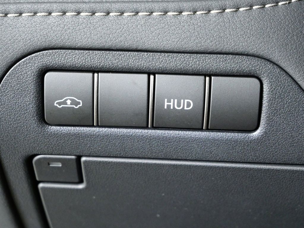 Thumbnail: 2024 Lexus LS - 40