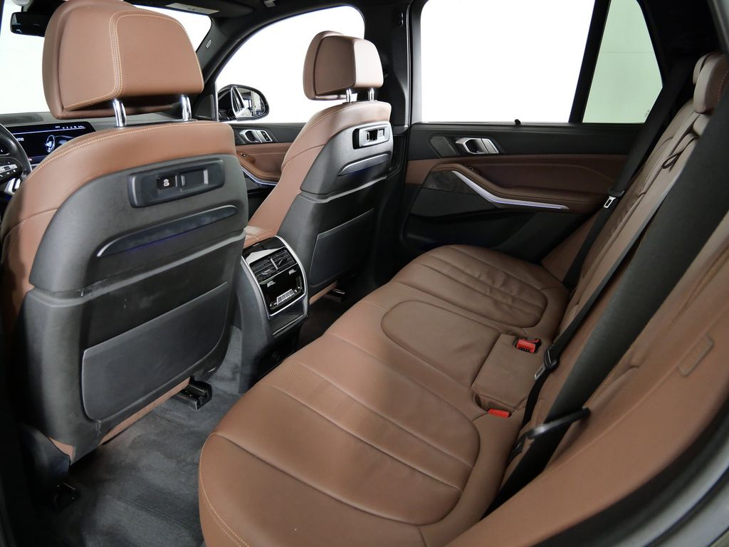 Thumbnail: 2020 BMW X5 - 32