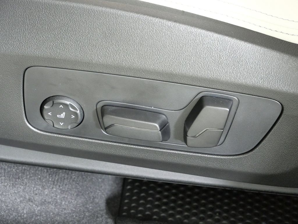 Thumbnail: 2026 BMW X1 - 37